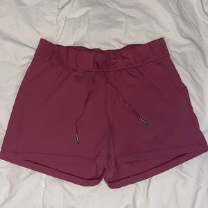 Lululemon Loose Shorts, Size 6, Dull pink color